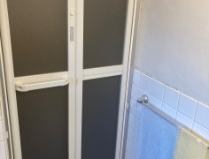 浴室ドアを扉から中折れタイプへ✨浴室ドア交換工事～千葉県船橋市 K様～