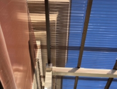 破損してしまった駐車場屋根を新しく✨波板交換工事～千葉県佐倉市 オフィス～