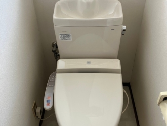 経年劣化によるタンクの水漏れ…最新のトイレに交換してお手入れ楽々～千葉県佐倉市 I様～