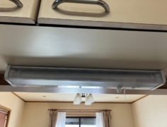 蛍光灯のキッチン照明をLEDに交換 これからの暮らしをもっと快適に～千葉県佐倉市 I様～
