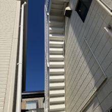 《施工後》耐久性の高いウレタン塗料を2回塗布。明るい印象になりました。